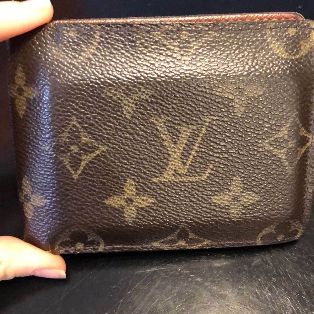 Louis Vuitton Men’s ID Wallet